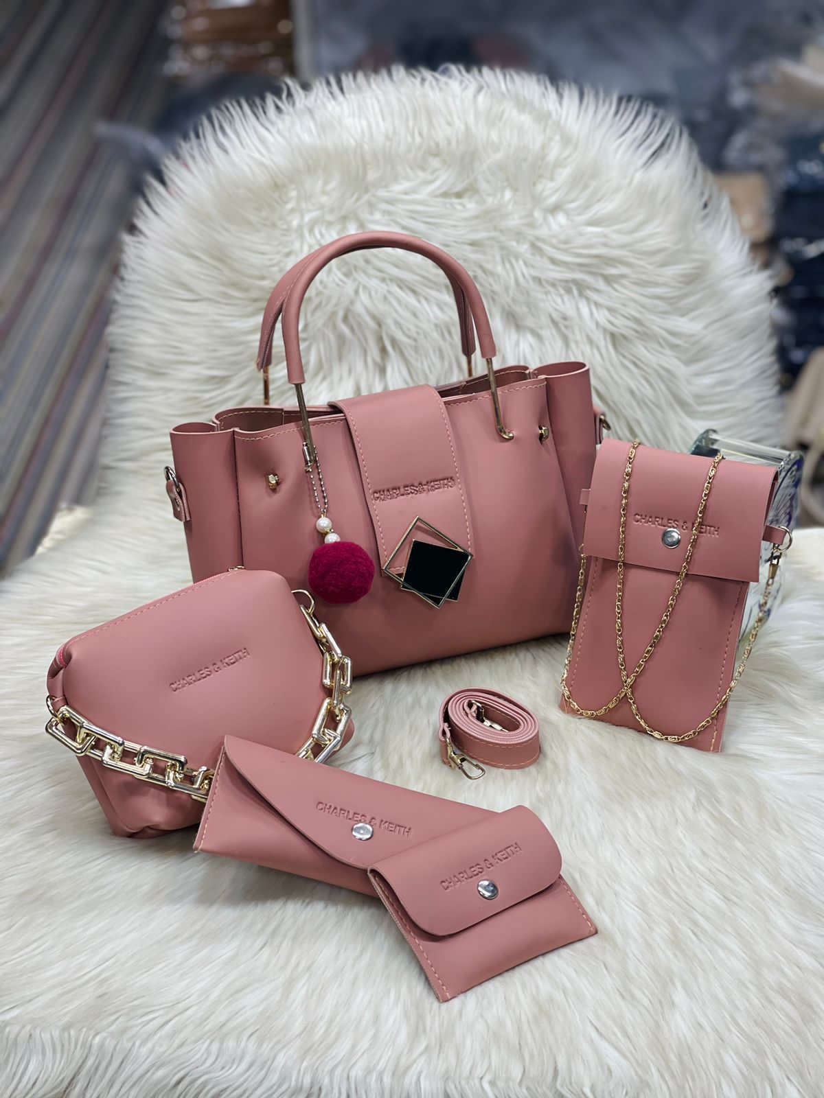 CHARLES & KEiTH 5 PiS SET